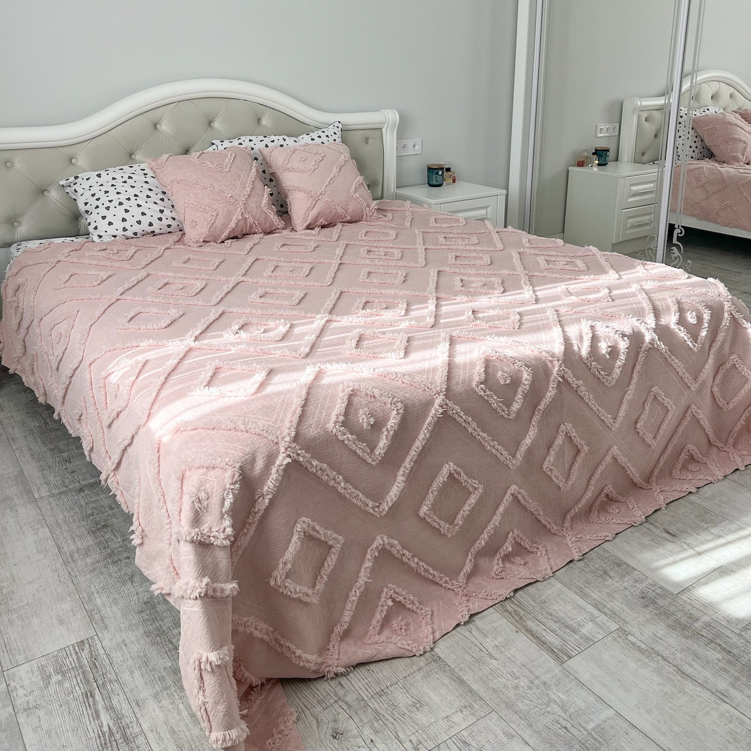 Blush Scandinavian Bedspread