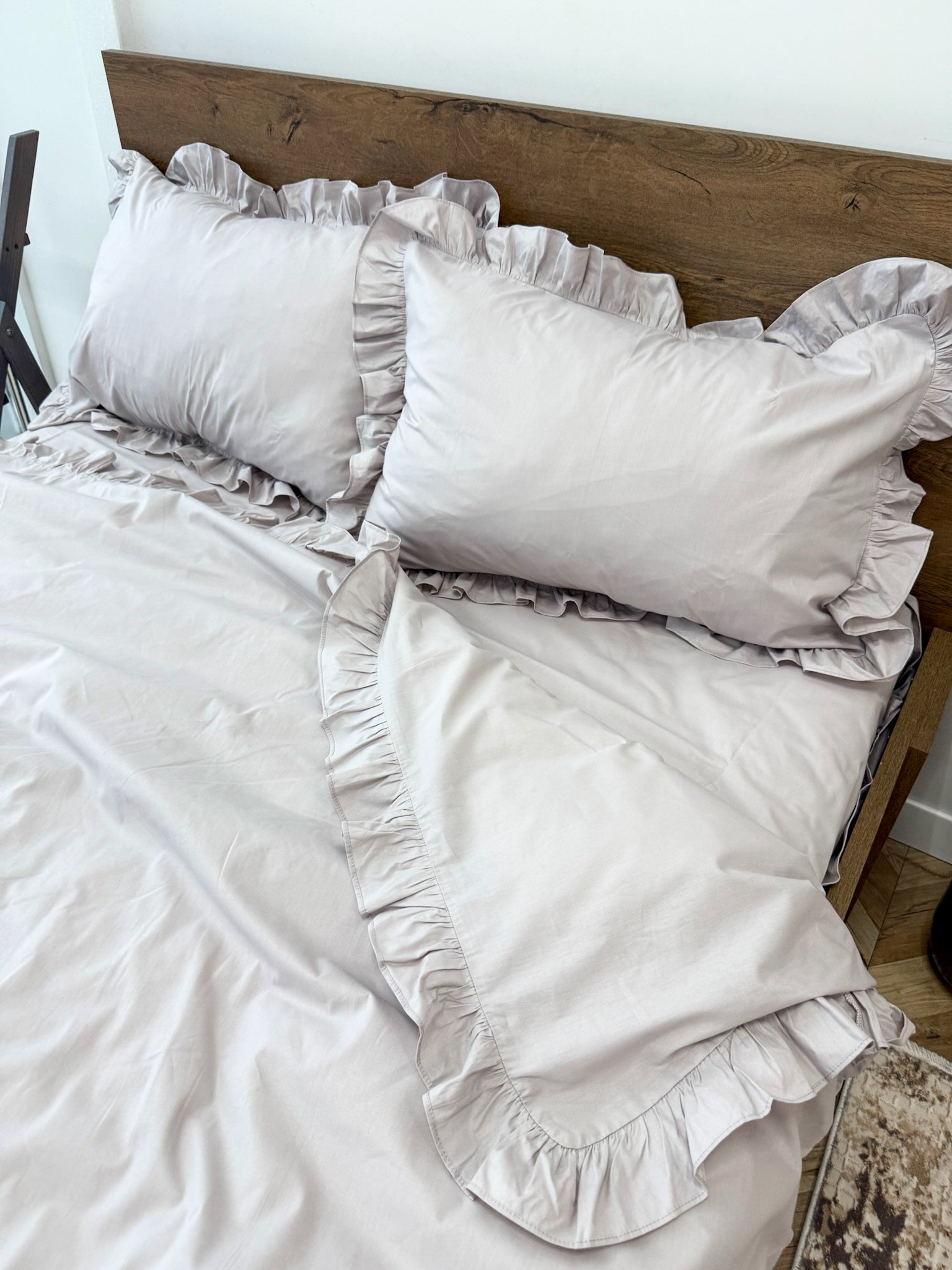 Light Gray Cotton Ranforce Ruffle Bedding Set