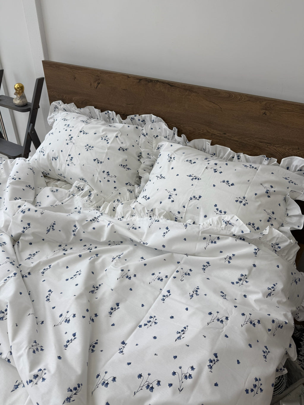 White Cotton Ranforce Floral Bedding Set