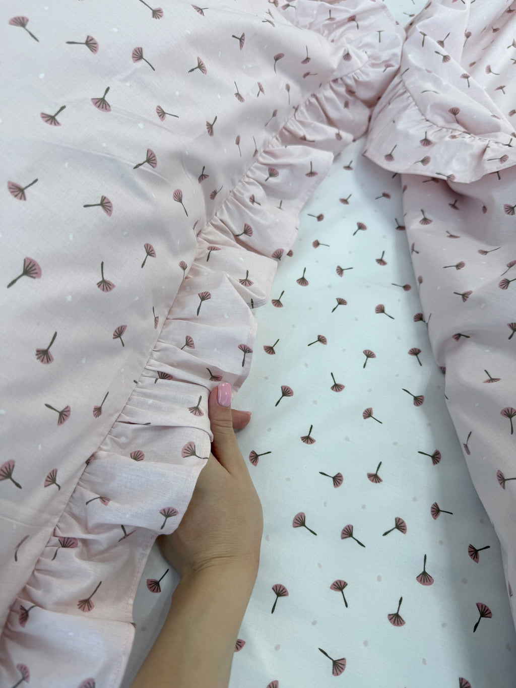 Soft Pink Cotton Ranforce Dandelion Bedding Set