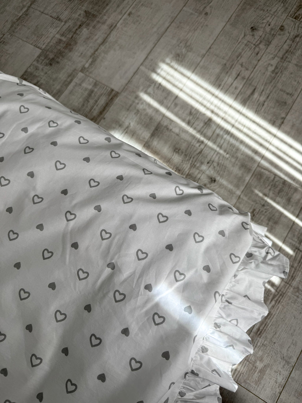 White Cotton Ranforce Ruffle Bedding Set with Gray Hearts