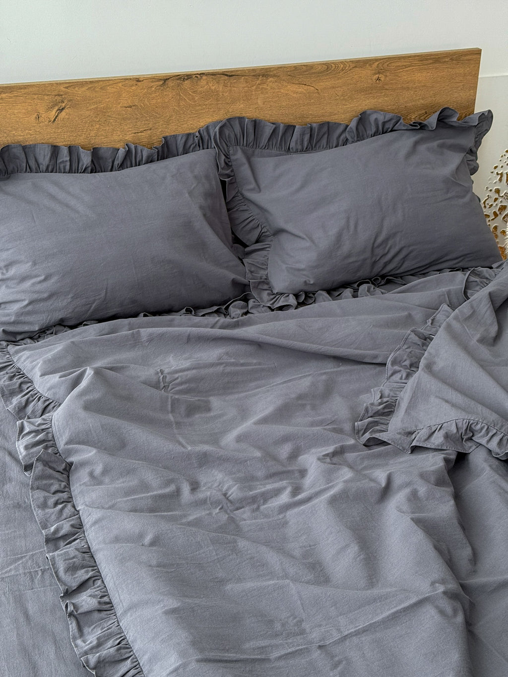 Graphite Washed Cotton Ruffle Bedding Set