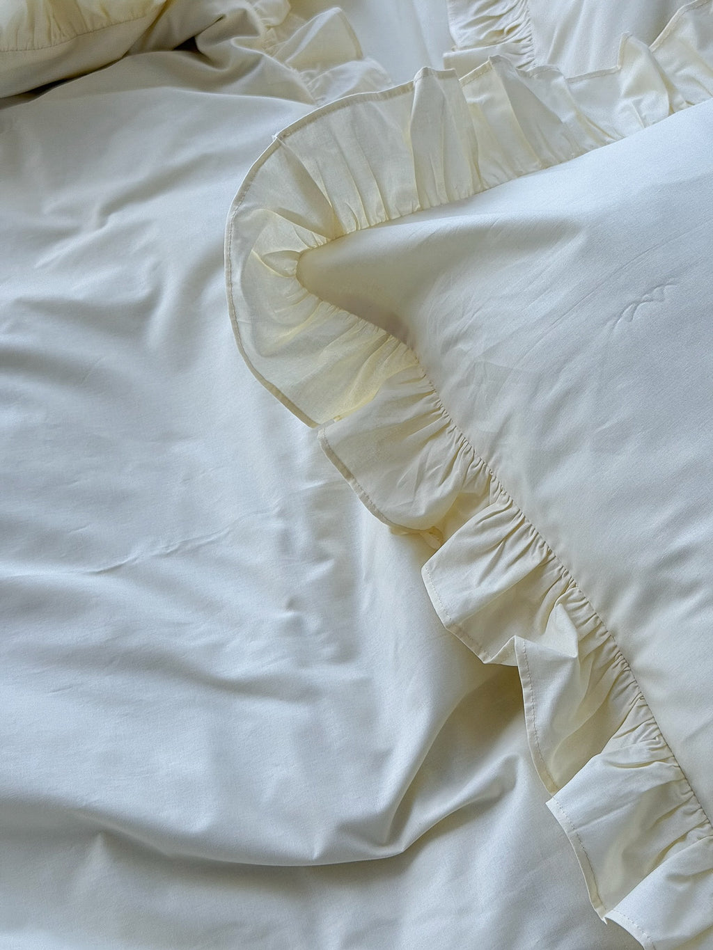 Cream Cotton Ranforce Ruffle Bedding Set