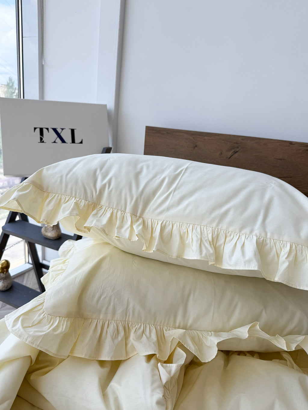 Cream Cotton Ranforce Ruffle Bedding Set