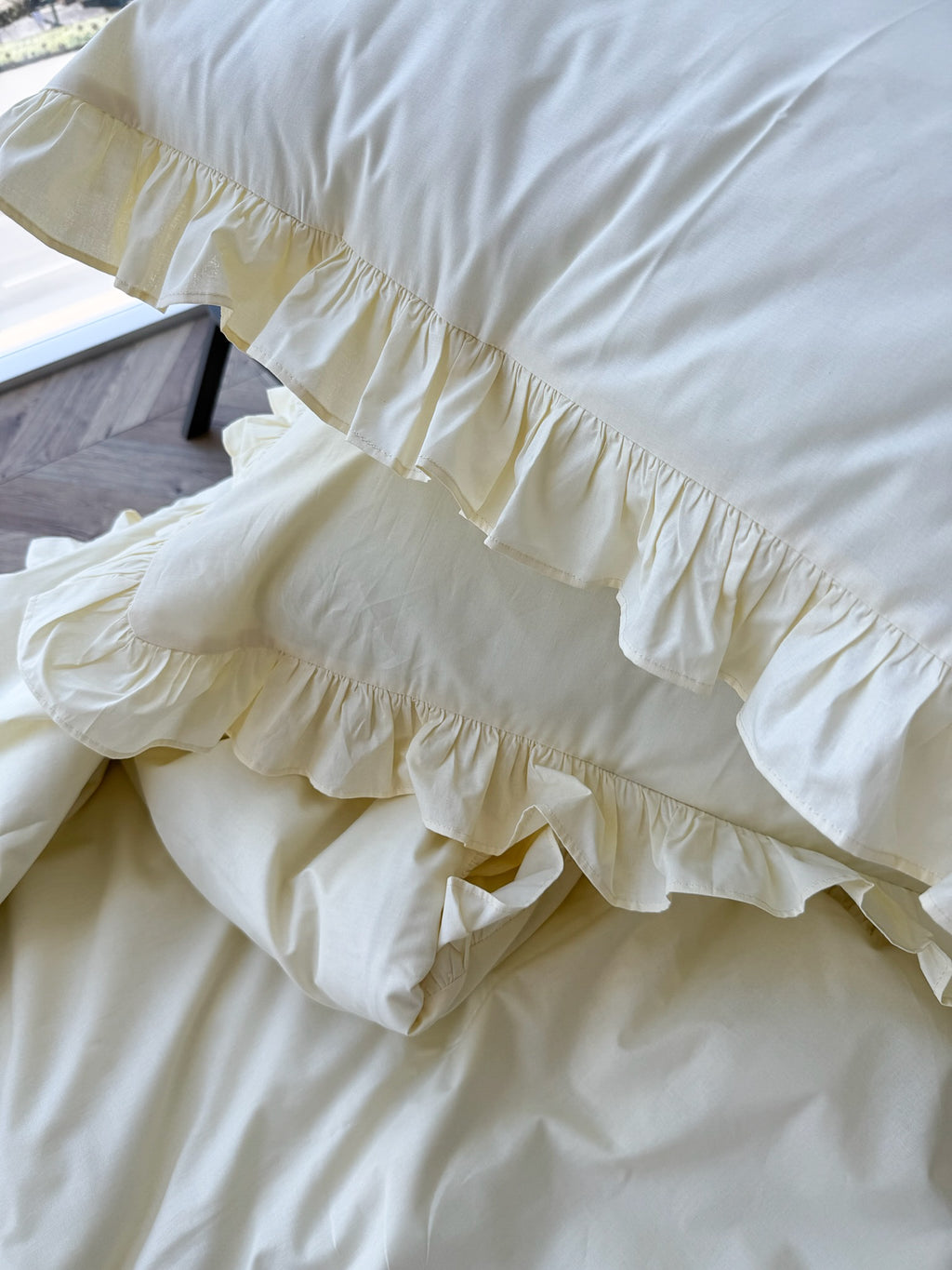 Cream Cotton Ranforce Ruffle Bedding Set