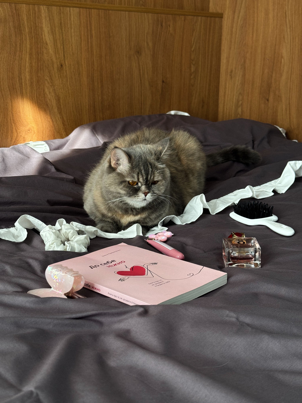 Graphite Gray Ruffle Bedding Set (100% Cotton Ranforce) | White Ruffles | Handmade