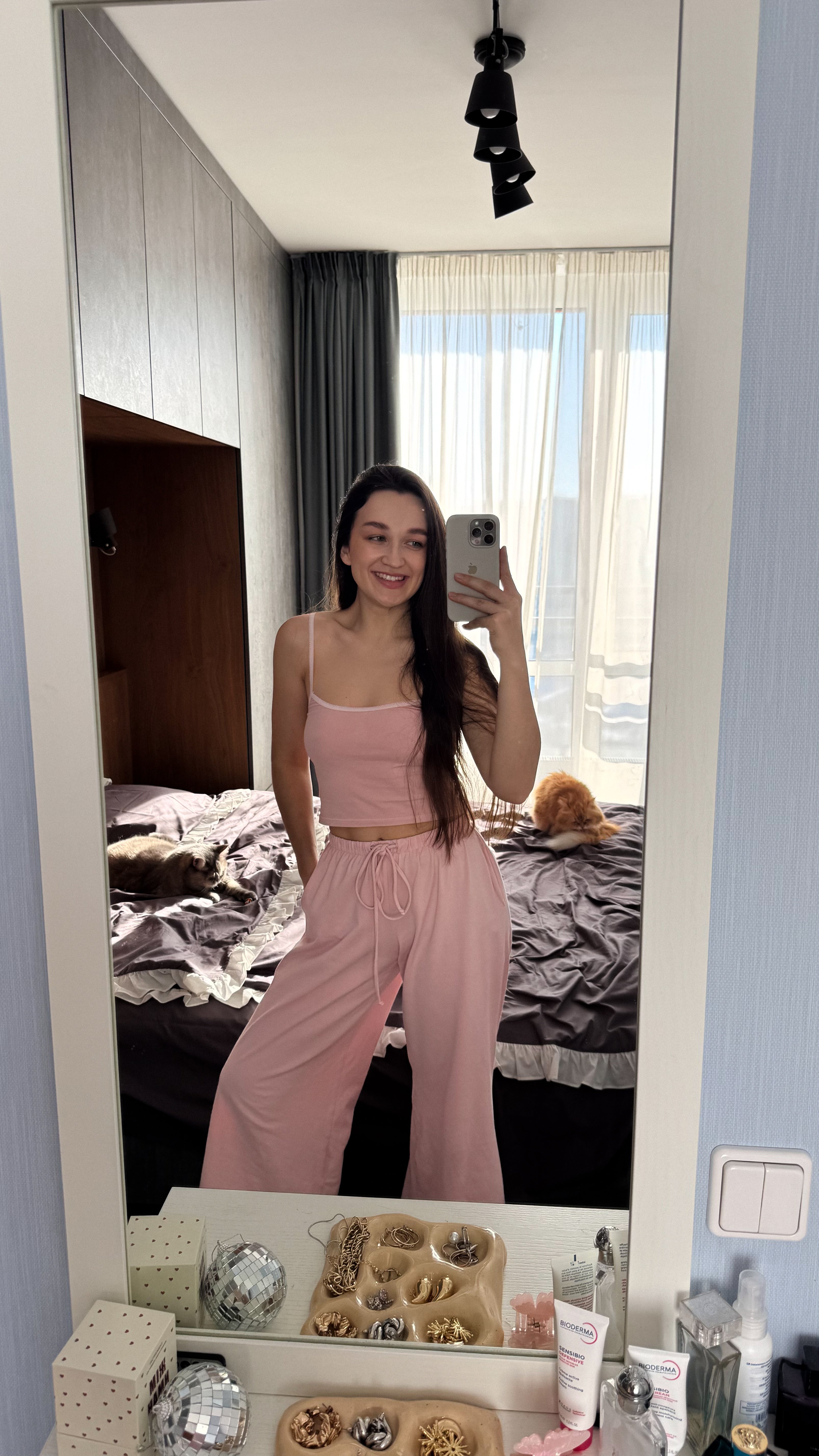 Graphite Gray Ruffle Bedding Set (100% Cotton Ranforce) | White Ruffles | Handmade