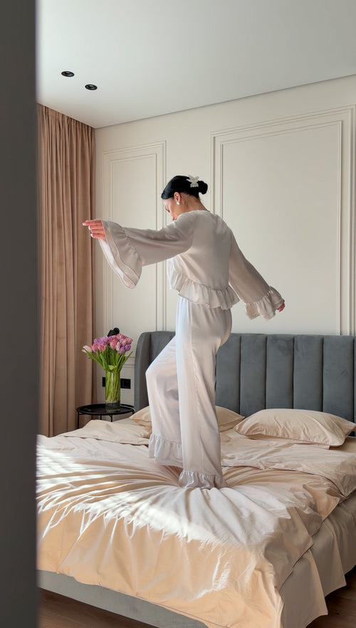 Beige Percale Bedding Set with Piping