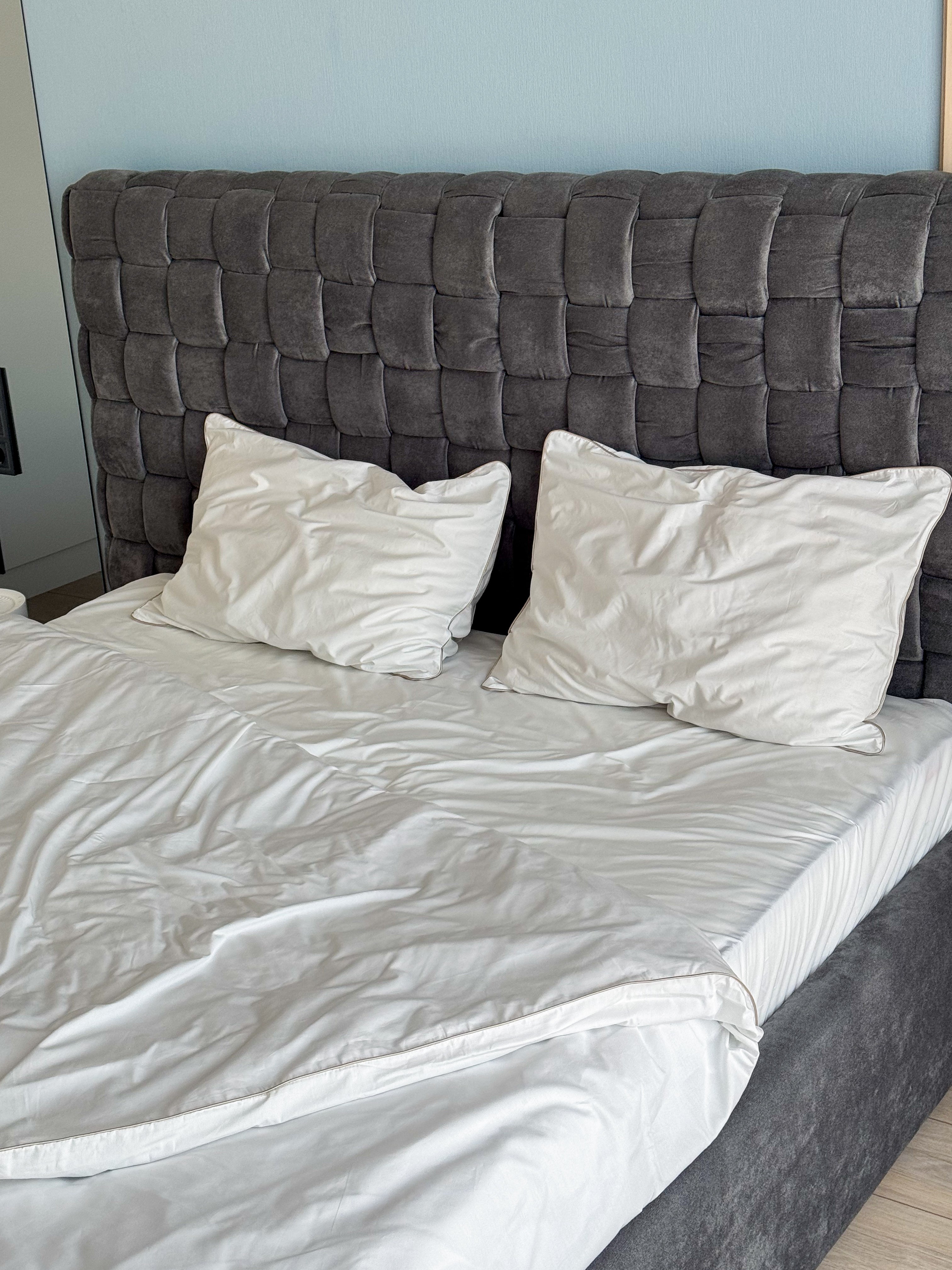 Premium Milk Percale Bedding Set with Piping