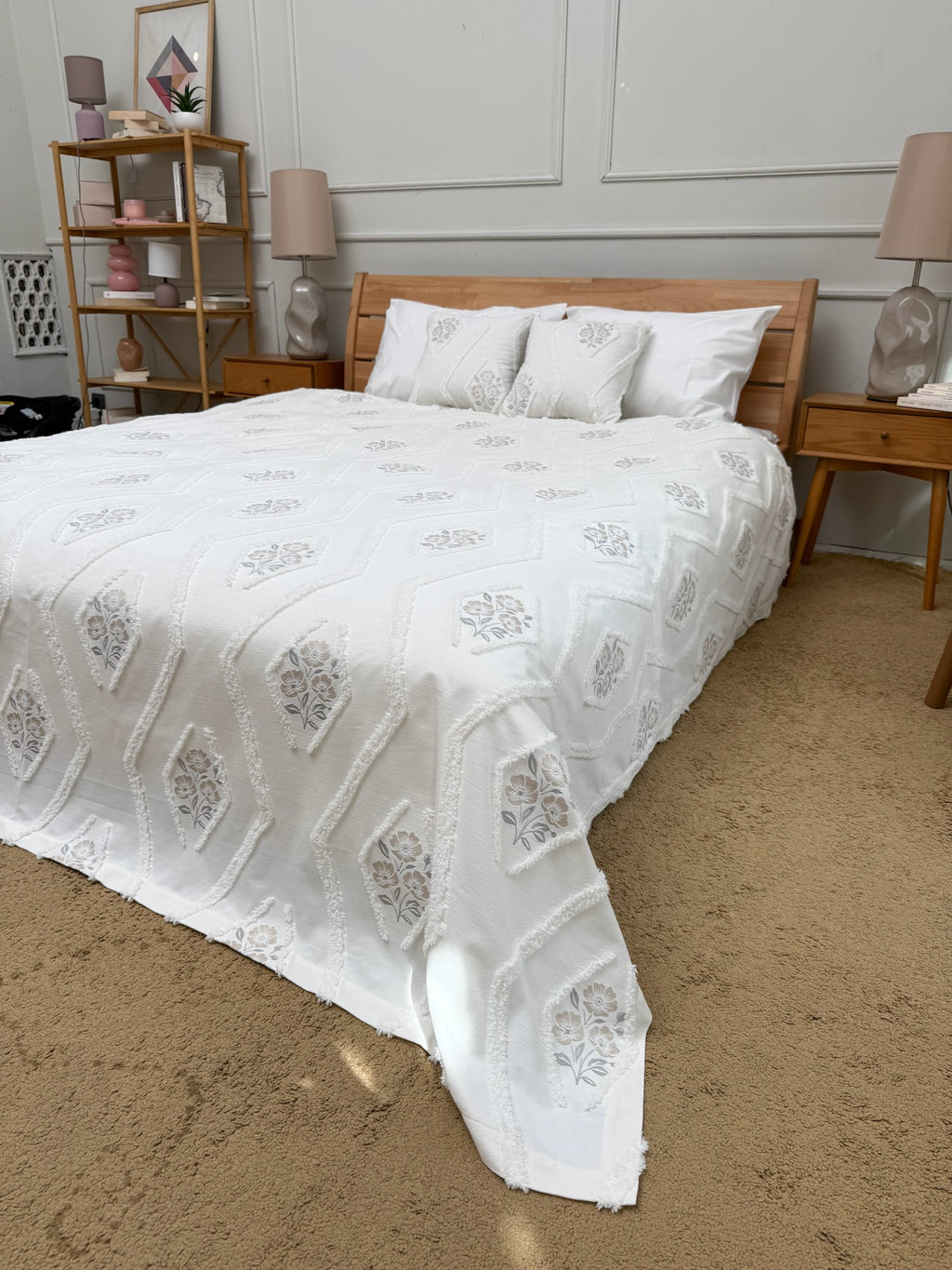 Ivory Patterned Scandinavian Bedspread