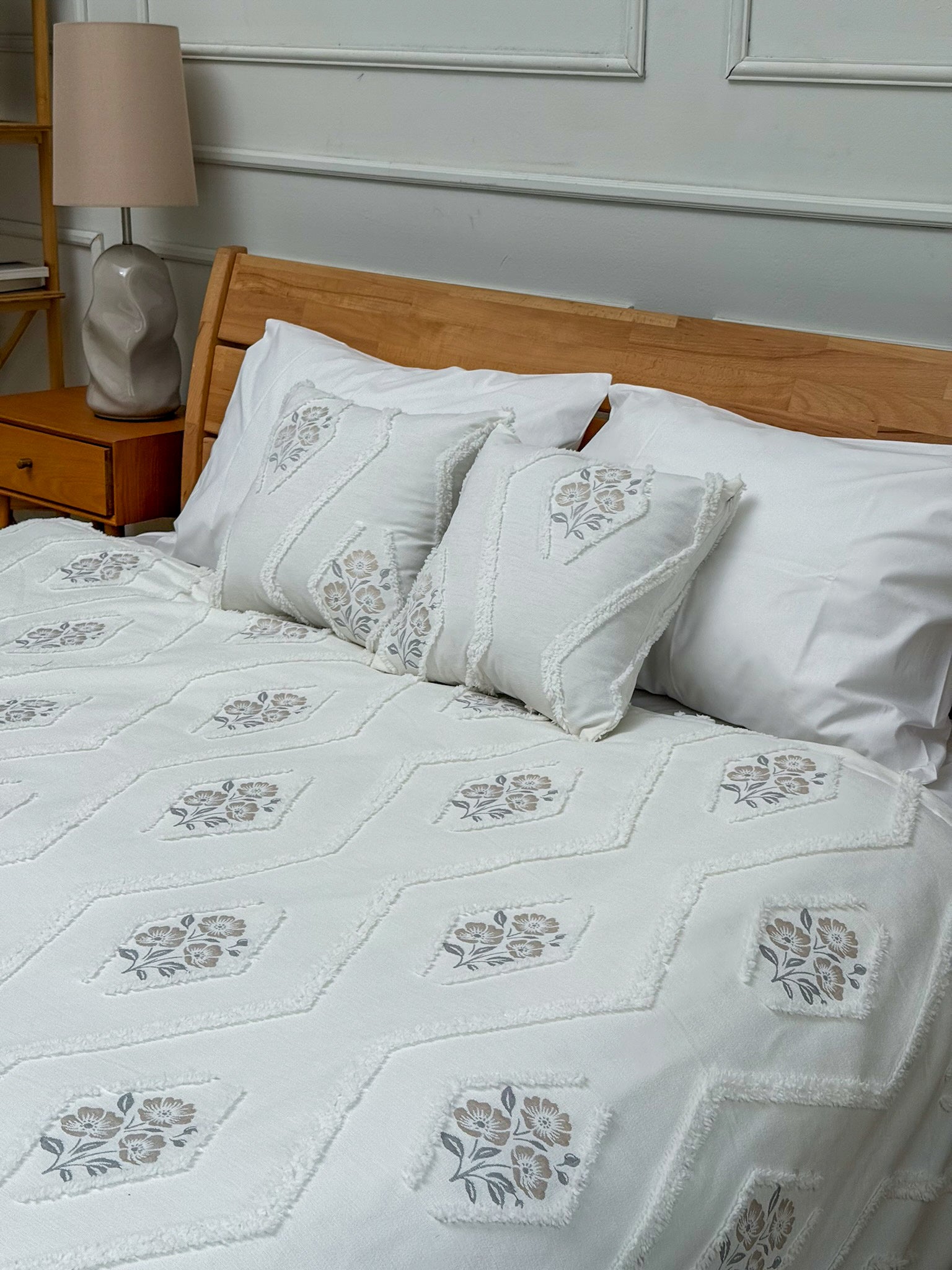 Ivory Patterned Scandinavian Bedspread