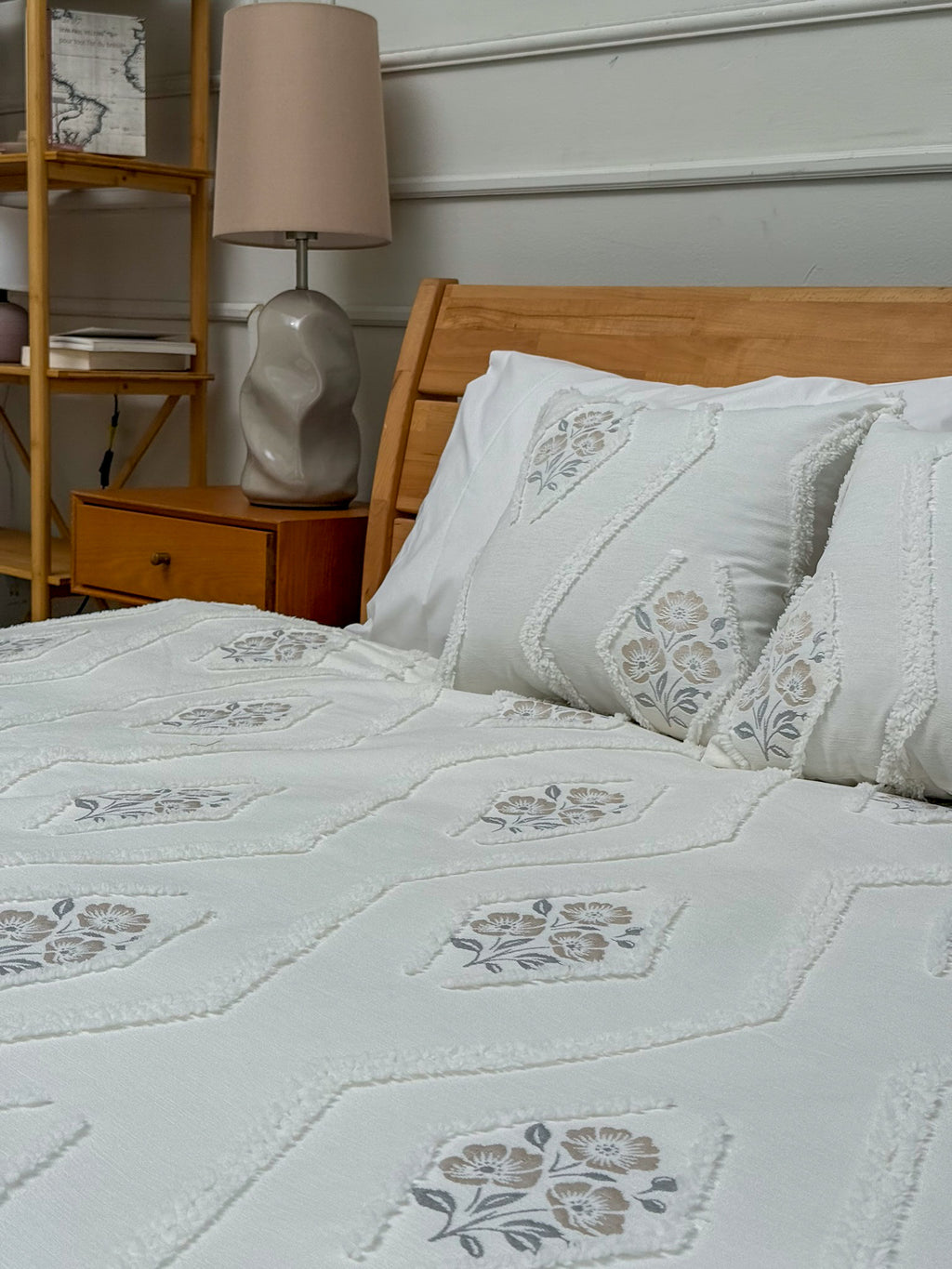 Ivory Patterned Scandinavian Bedspread