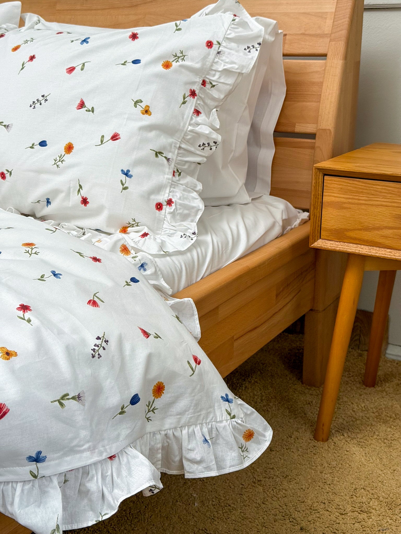 Floral Ruffle Bedding Set