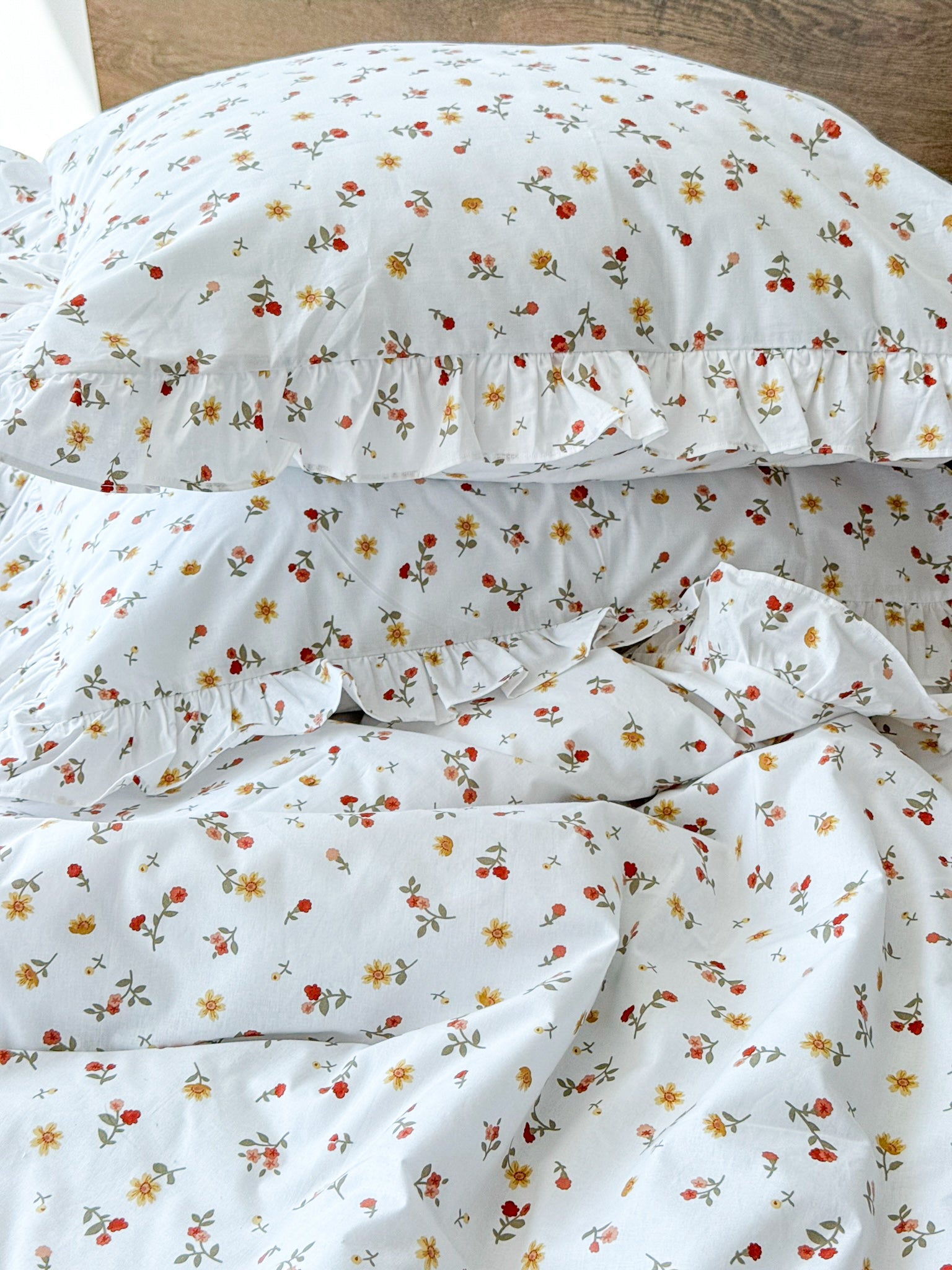 Small Floral Print Ruffle Cotton Bedding Set
