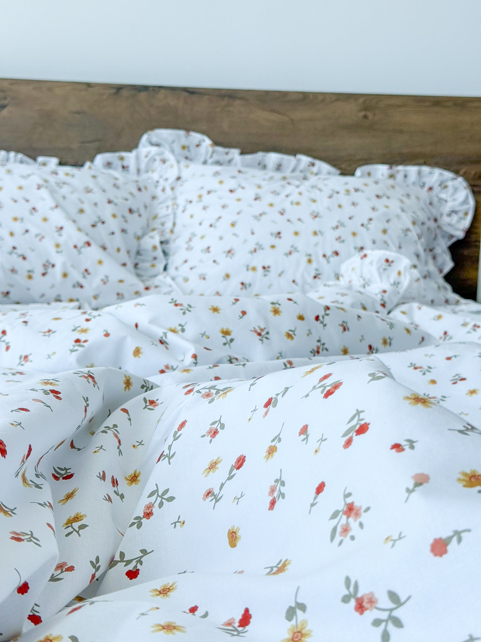 Small Floral Print Ruffle Cotton Bedding Set