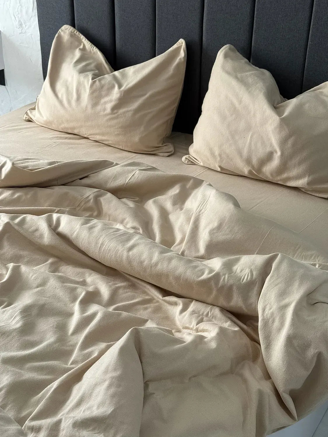Beige Cotton Flannel Duvet Cover Set with Pillowcase Trim — photo 3
