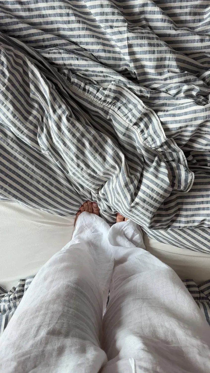 Cream Washed Cotton Duvet Cover Set with Striped Ruffles — photo 2