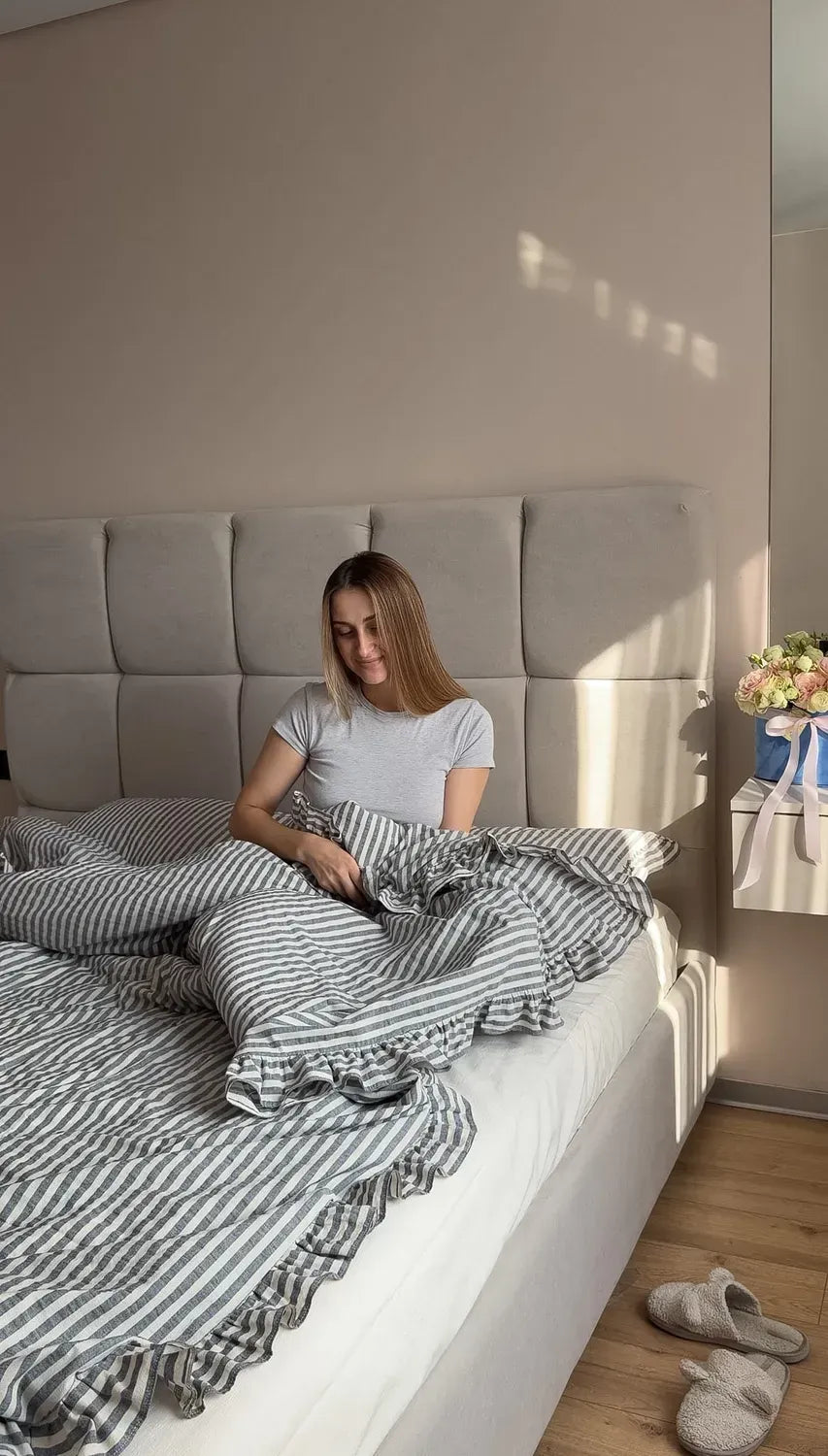 Cream Washed Cotton Duvet Cover Set with Striped Ruffles — photo 4