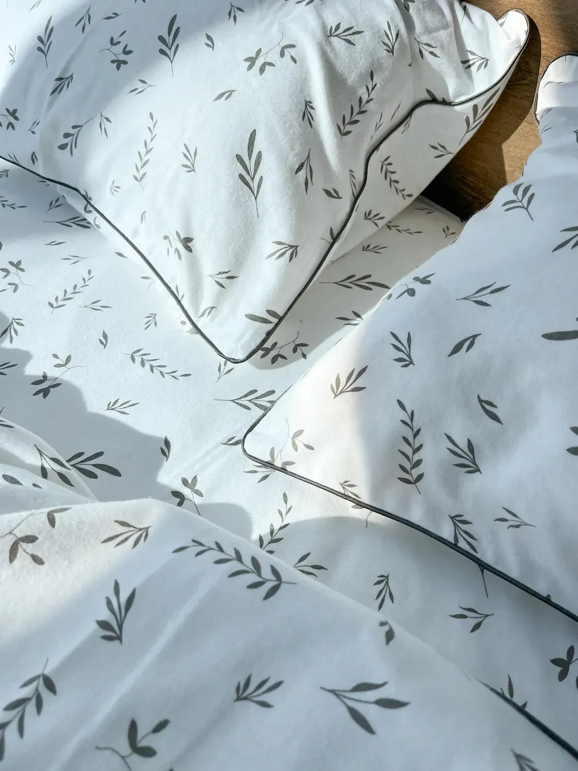 Ivory Olive Branch Cotton Flannel Bedding — photo 2