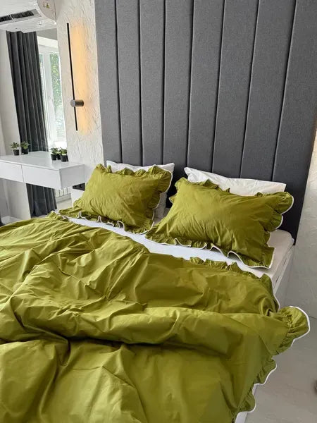 Komplet pościeli w kolorze matcha z falbankami
