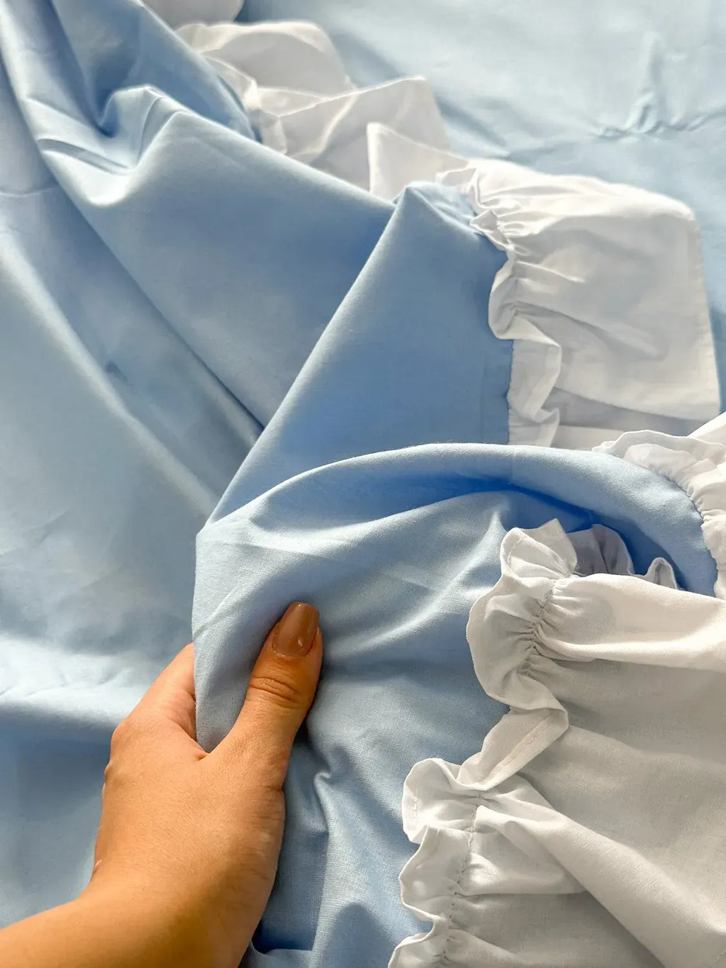 Sky Blue & White Ranforce Cotton Ruffle Duvet Cover Set — photo 9