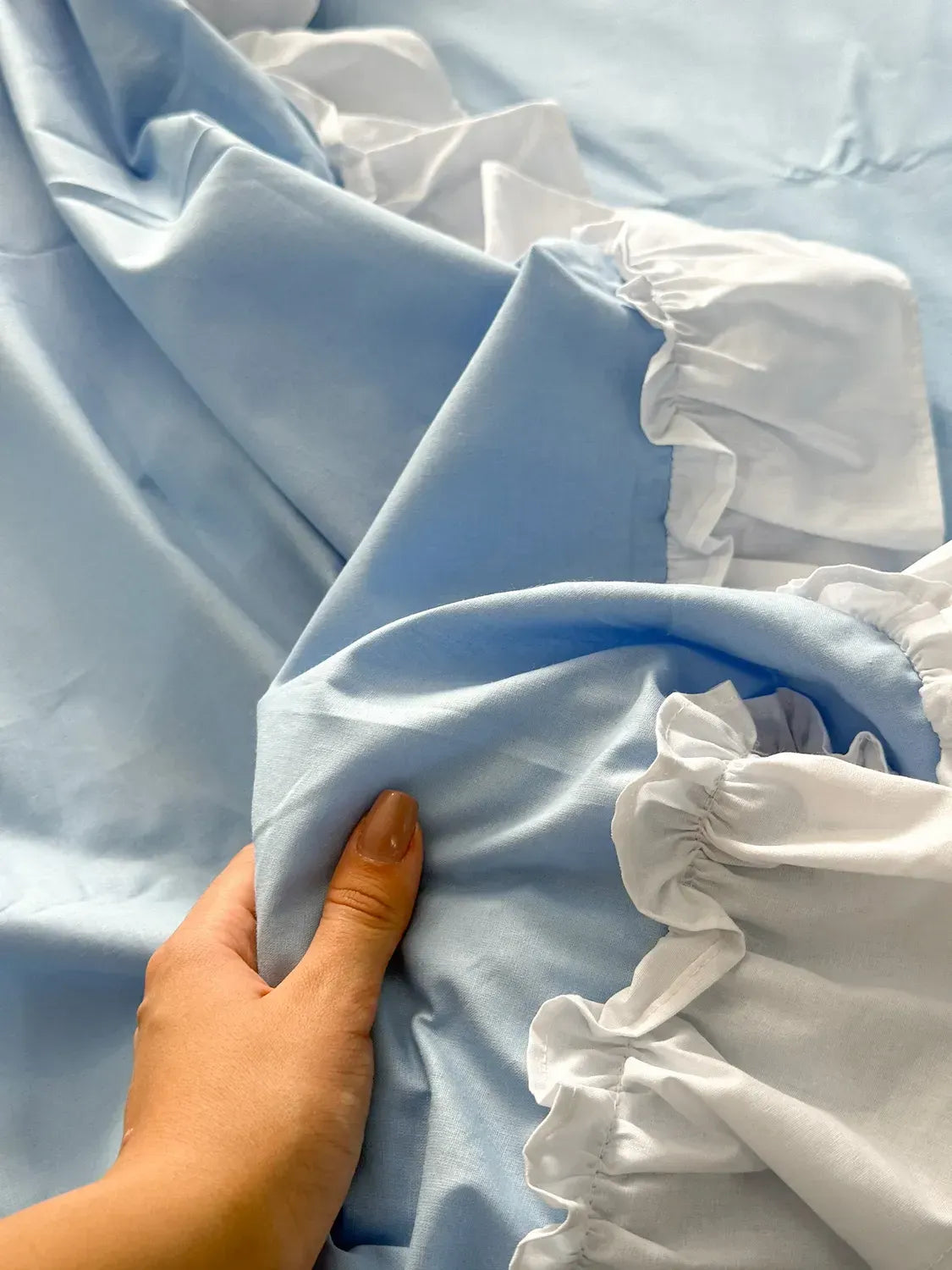 Sky Blue & White Ranforce Cotton Ruffle Duvet Cover Set — photo 9