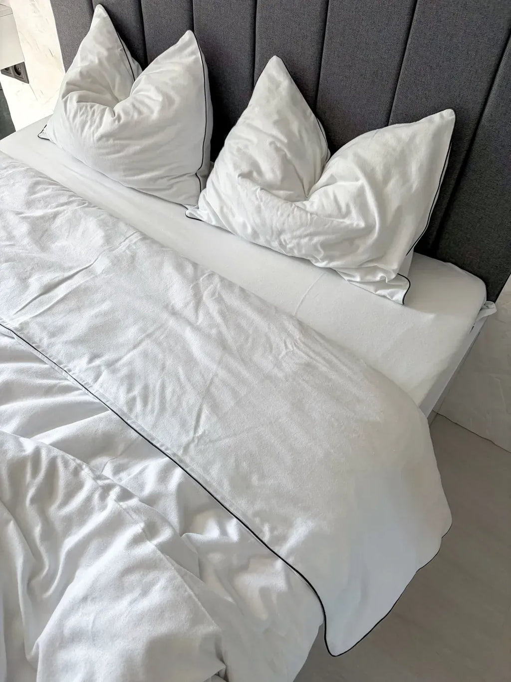 White Cotton Flannel Duvet Cover Set with Black Trim — photo 10