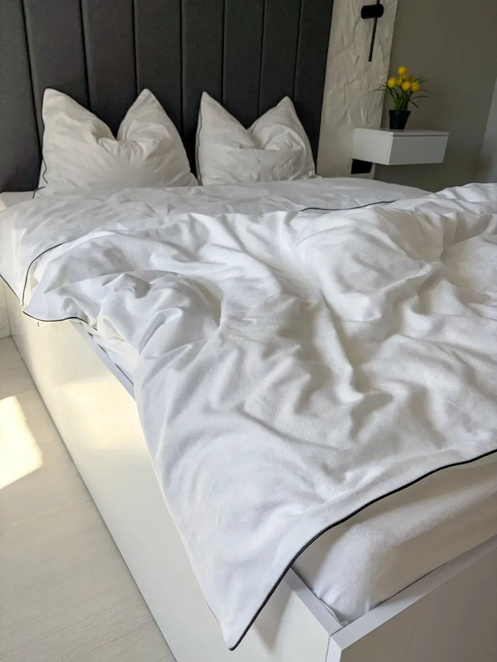 White Cotton Flannel Duvet Cover Set with Black Trim — photo 11