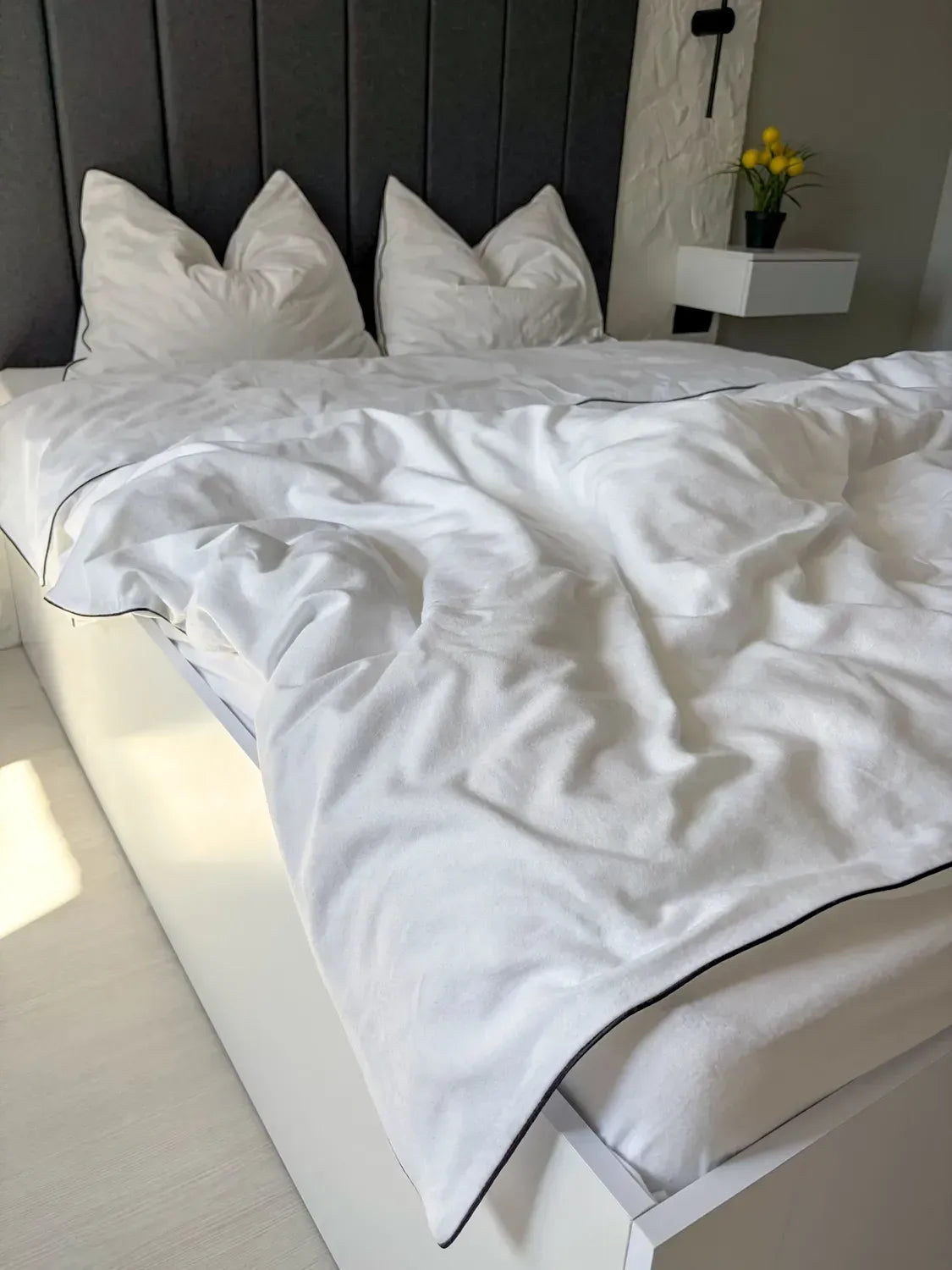 White Cotton Flannel Duvet Cover Set with Black Trim — photo 11